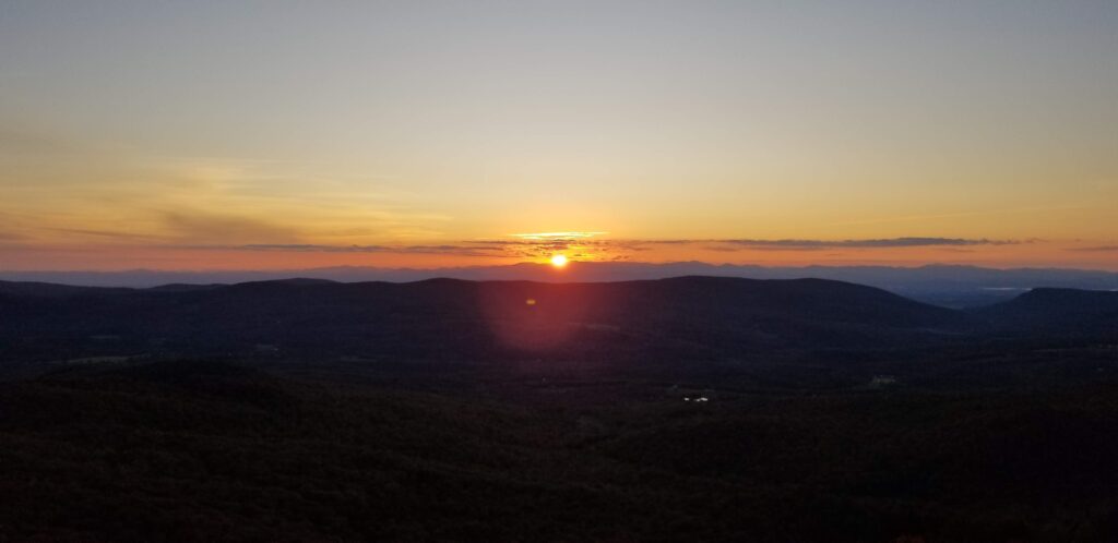 A view of the sunset from Sunset Ledge on the Long Trail, accessed from Lincoln Gap.